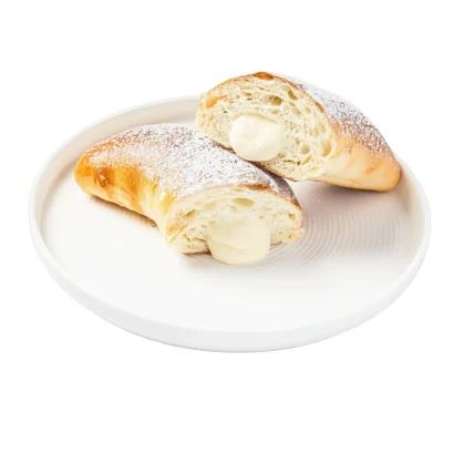 Sweet bread (bulki) with cream